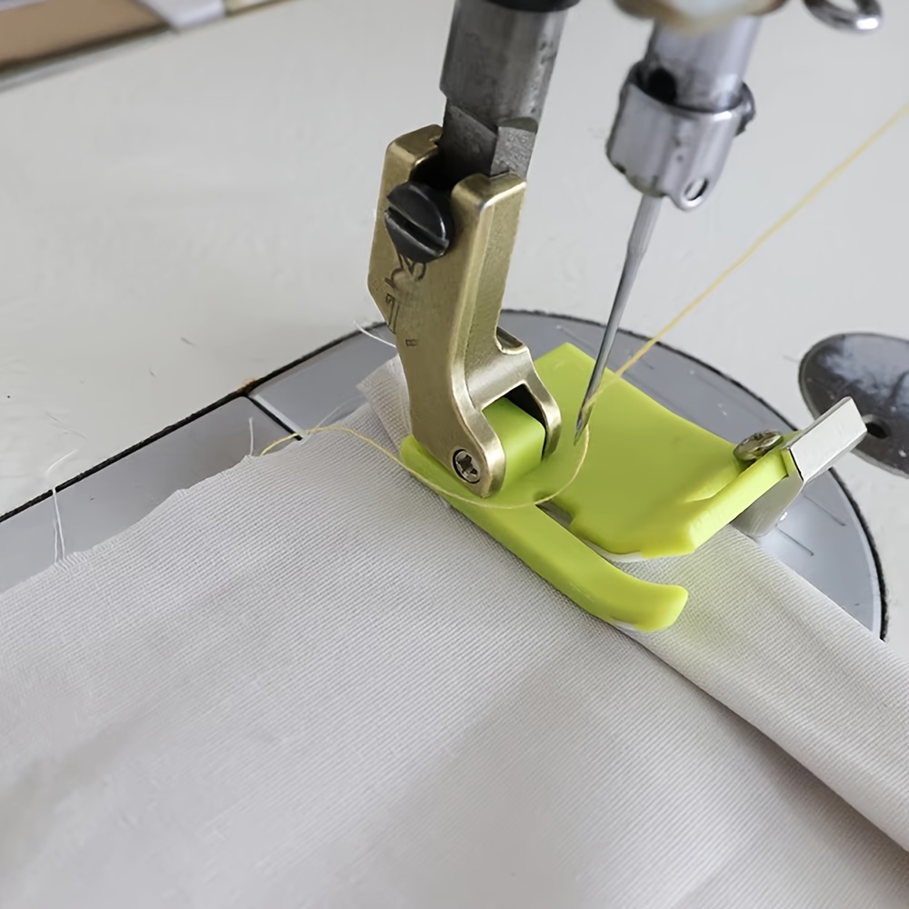 ランダムカラーのプラスチック製T9調整可能な多機能プレッサー - Textile Sewing Machine のレビューと価格
